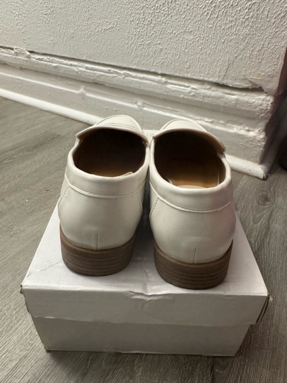 SHEIN White Penny Loafers for Women - Picture 4 of 6